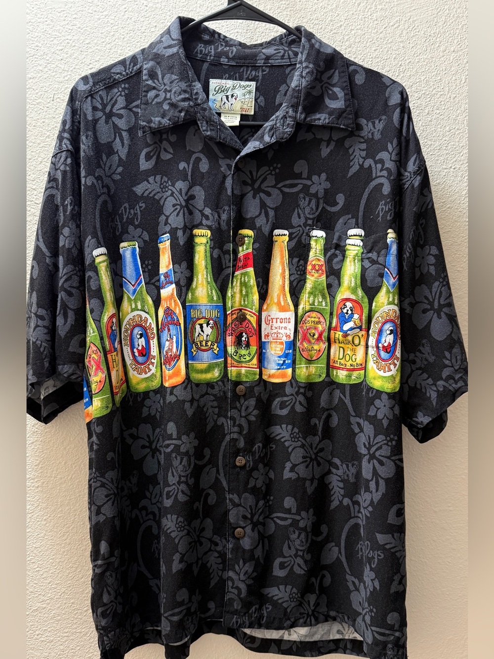 Big Dogs Beer Bottles Rayon Hawaiian Shirt Large - Picture 4 of 7